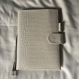 Moterm Cream Croc A5 Cover